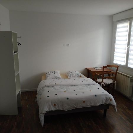 Chambre Studio Calais Buitenkant foto