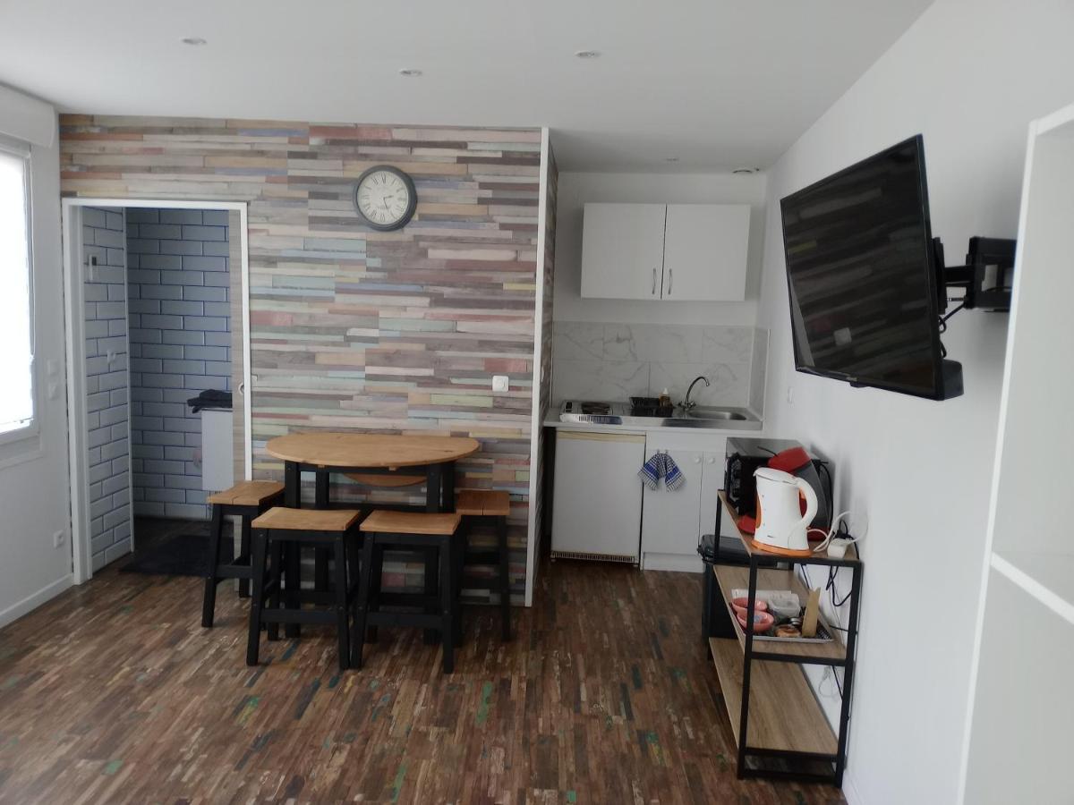 Chambre Studio Calais Buitenkant foto