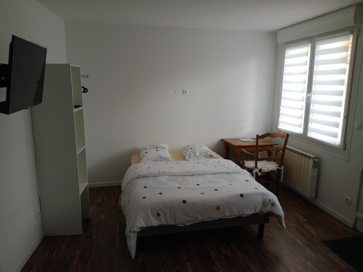 Chambre Studio Calais Buitenkant foto